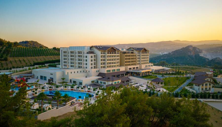 55 milyon dolara yapılan BN Hotel bölge turizmi için öncü oldu